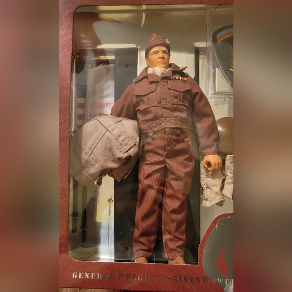 GI Joe Classic Collection General Dwight D Eisenhower - Picture 9 of 9